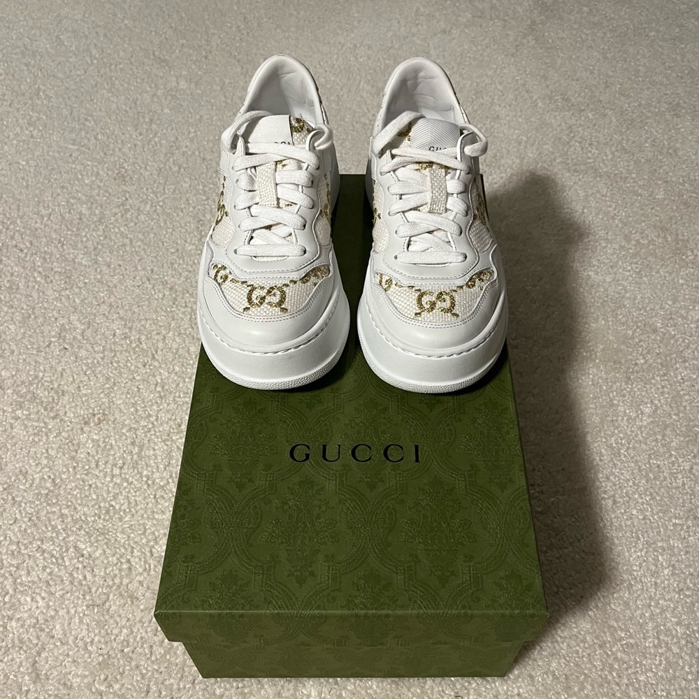 Gucci Sneakers - Picture 6 of 12